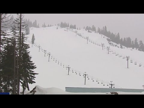 Spring snowfall has search and rescue crews monitoring avalanche risks at Snoqualmie Pass